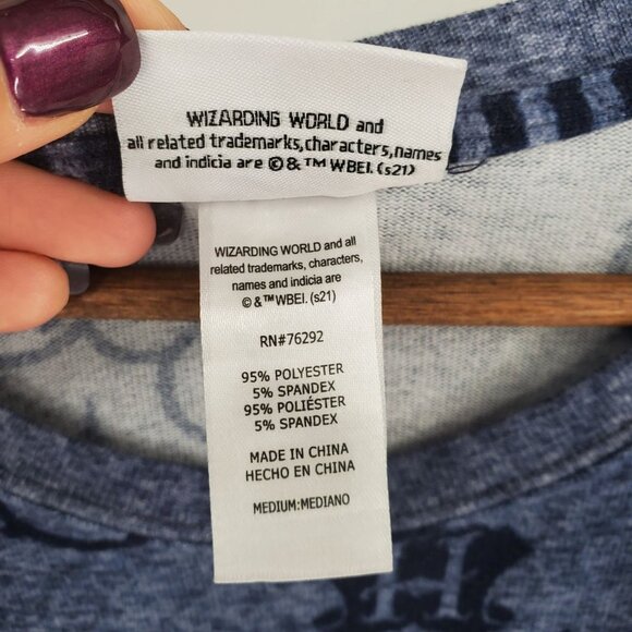 Wizarding World Of Harry Potter Womens Sz M Blue Soft Sweater Top Long Sleeve - Picture 6 of 9